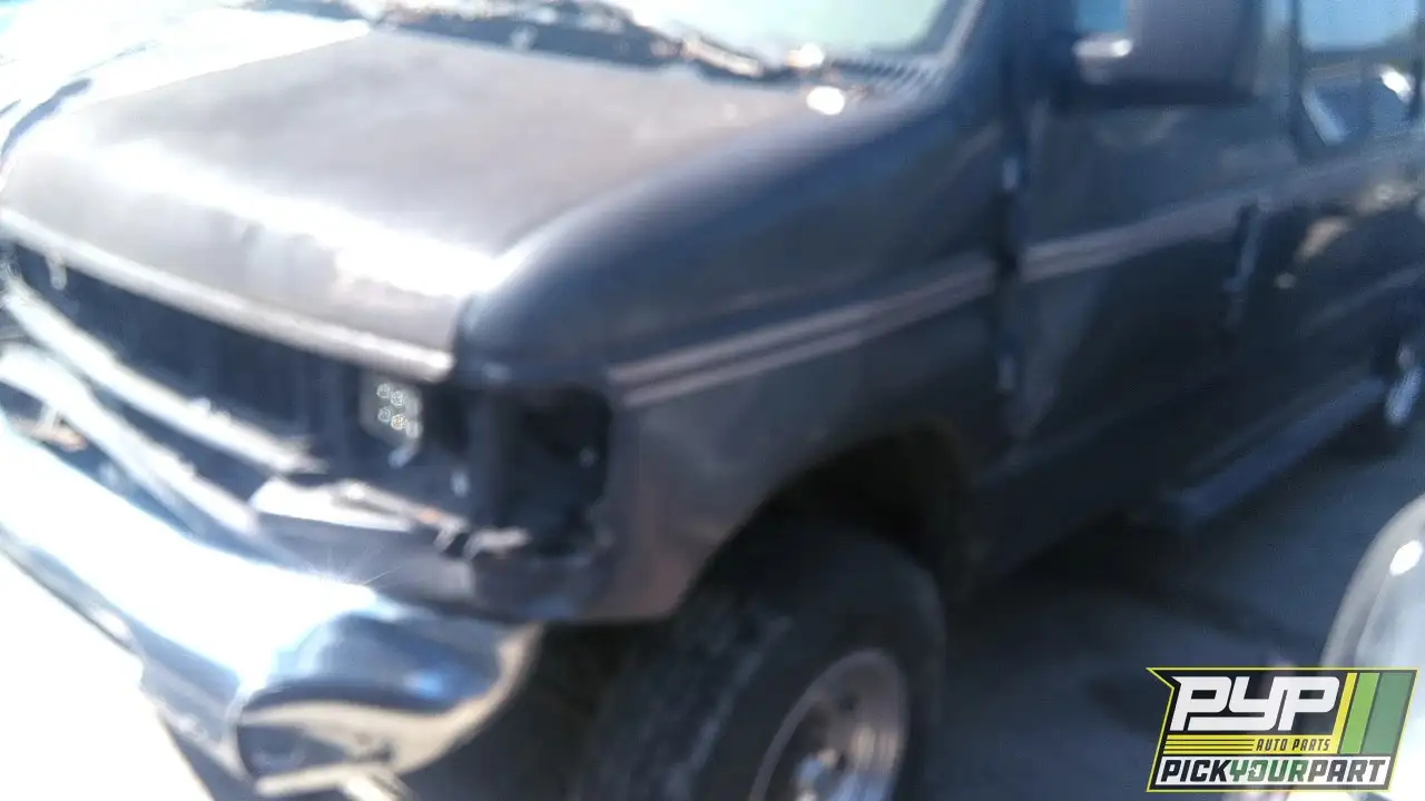 Photo of 2004 Ford E-250