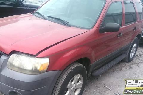 Photo of 2005 Ford Escape