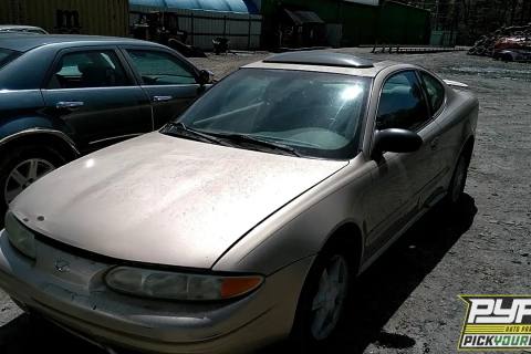 Photo of 2002 Oldsmobile Alero