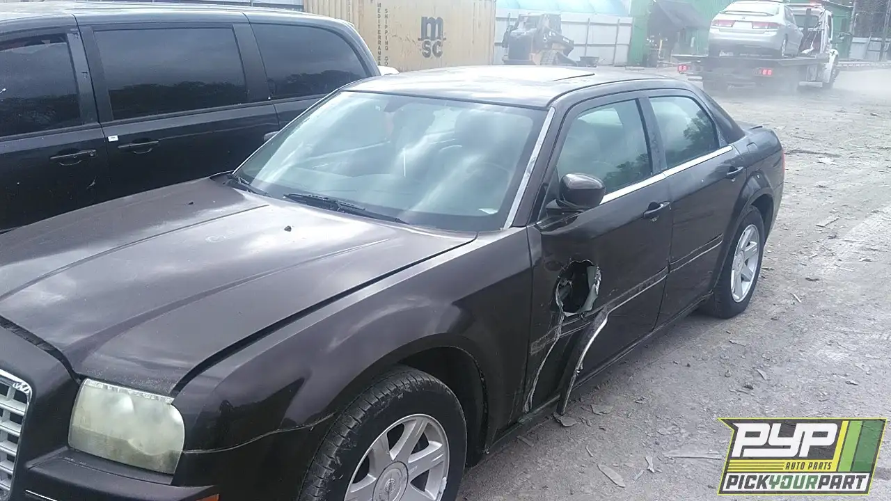 Photo of 2005 Chrysler 300