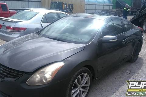 Photo of 2011 Nissan Altima