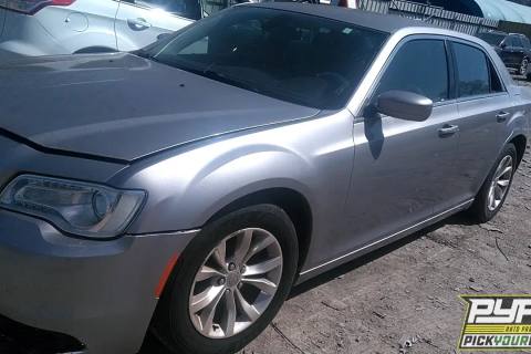 Photo of 2015 Chrysler 300