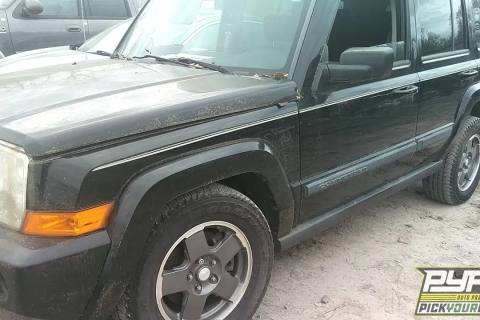 Photo of 2008 Jeep Commander