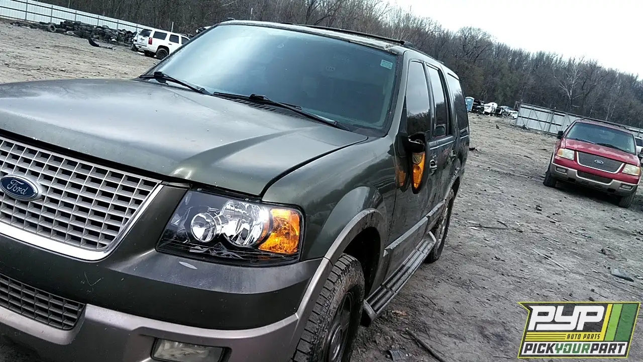 Photo of 2004 Ford Expedition