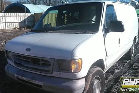 Photo of 1998 Ford E-250 Econoline