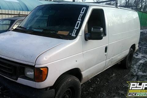 Photo of 2006 Ford E-250