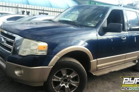 Photo of 2011 Ford Expedition