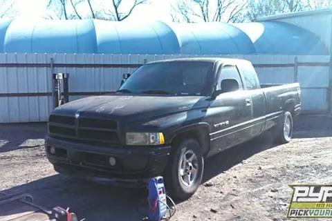 Photo of 1998 Dodge Ram 1500