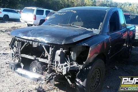 Photo of 2004 Nissan Titan