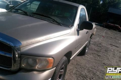 Photo of 2002 Dodge Ram 1500