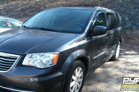 Photo of 2016 Chrysler Town & Country