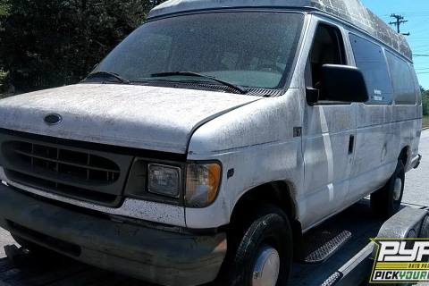 Photo of 2000 Ford E-350 Super Duty