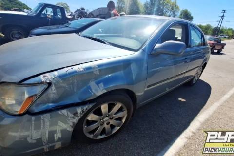Photo of 2005 Toyota Avalon