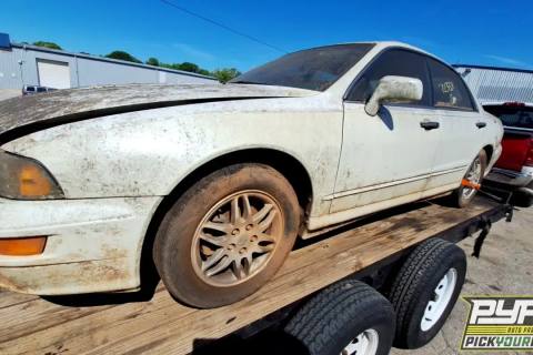 Photo of 2002 Mitsubishi Diamante