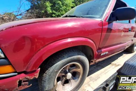 Photo of 2000 Chevrolet S10