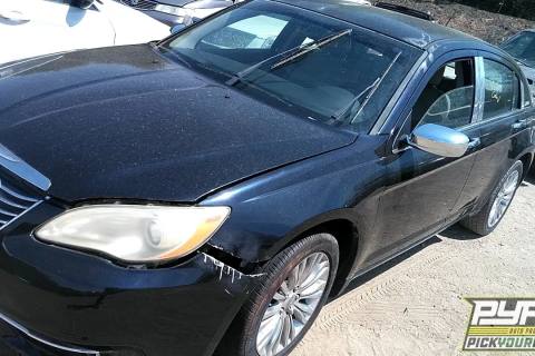 Photo of 2011 Chrysler 200
