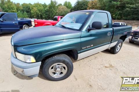 Photo of 2001 Dodge Ram 1500