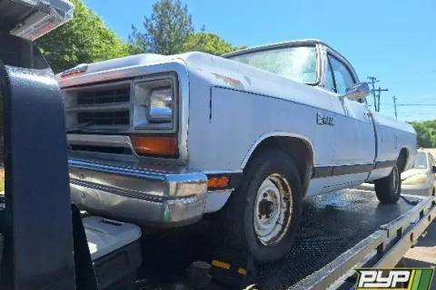 Photo of 1988 Dodge D100