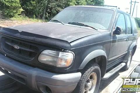 Photo of 1999 Ford Explorer