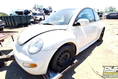 Photo of 2005 Volkswagen Beetle