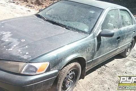 Photo of 1999 Toyota Camry