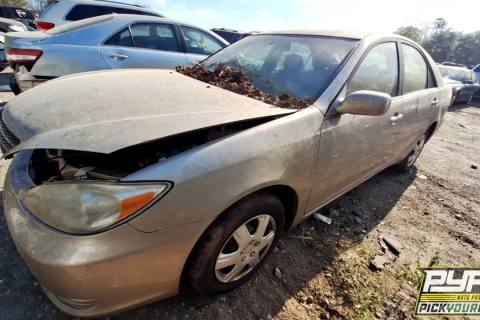 Photo of 2004 Toyota Camry
