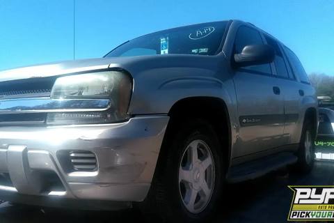 Photo of 2003 Chevrolet Trailblazer