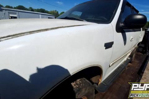Photo of 2001 Ford Expedition
