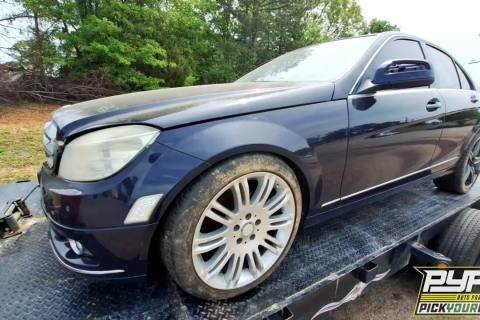Photo of 2009 Mercedes-Benz C300