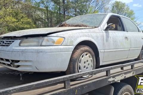 Photo of 1998 Toyota Camry