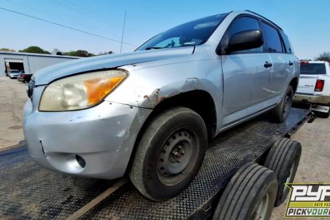 Photo of 2006 Toyota Rav4