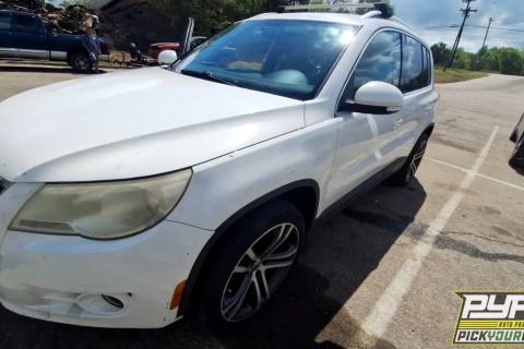 Photo of 2011 Volkswagen Tiguan