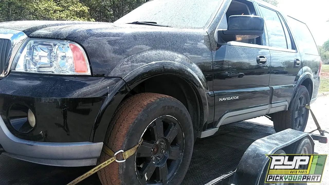 Photo of 2004 Lincoln Navigator