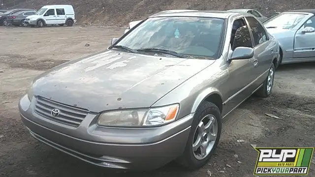 Photo of 1998 Toyota Camry