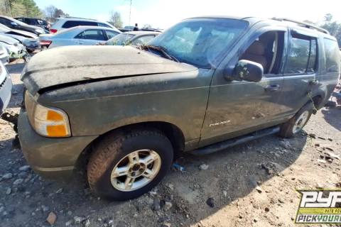 Photo of 2004 Ford Explorer