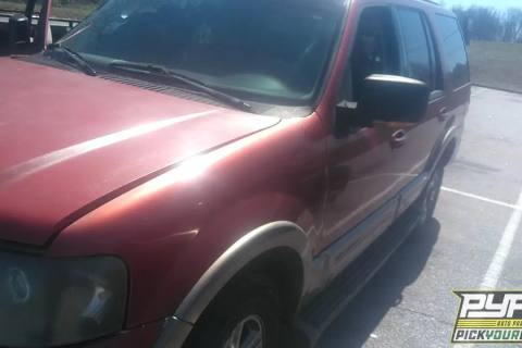 Photo of 2004 Ford Expedition