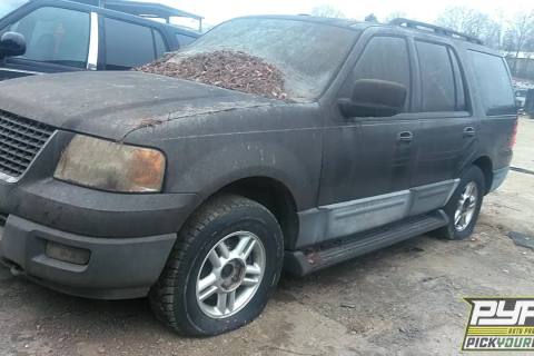 Photo of 2005 Ford Expedition