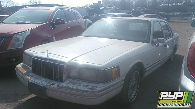 Photo of 1992 Lincoln Town Car