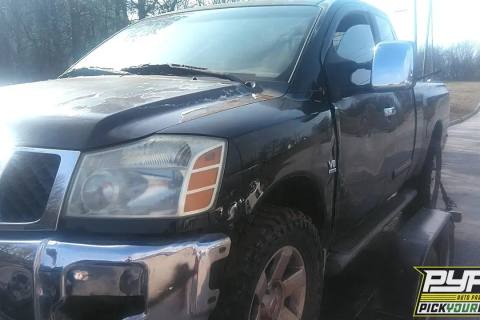 Photo of 2004 Nissan Titan