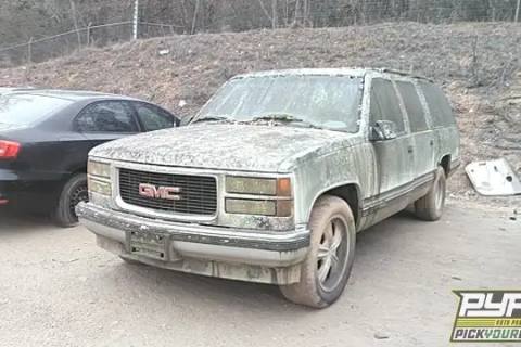 Photo of 1995 Gmc C1500 Suburban