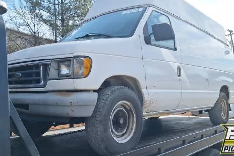 Photo of 1999 Ford E-250 Econoline