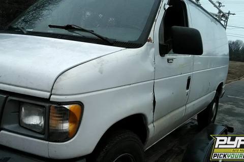 Photo of 2000 Ford E-250 Econoline