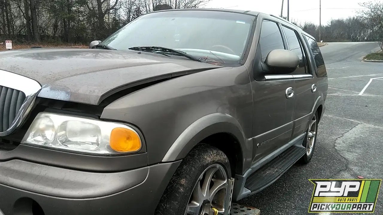Photo of 2002 Lincoln Navigator