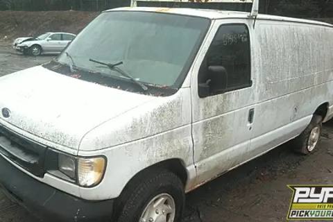 Photo of 1999 Ford E-250 Econoline