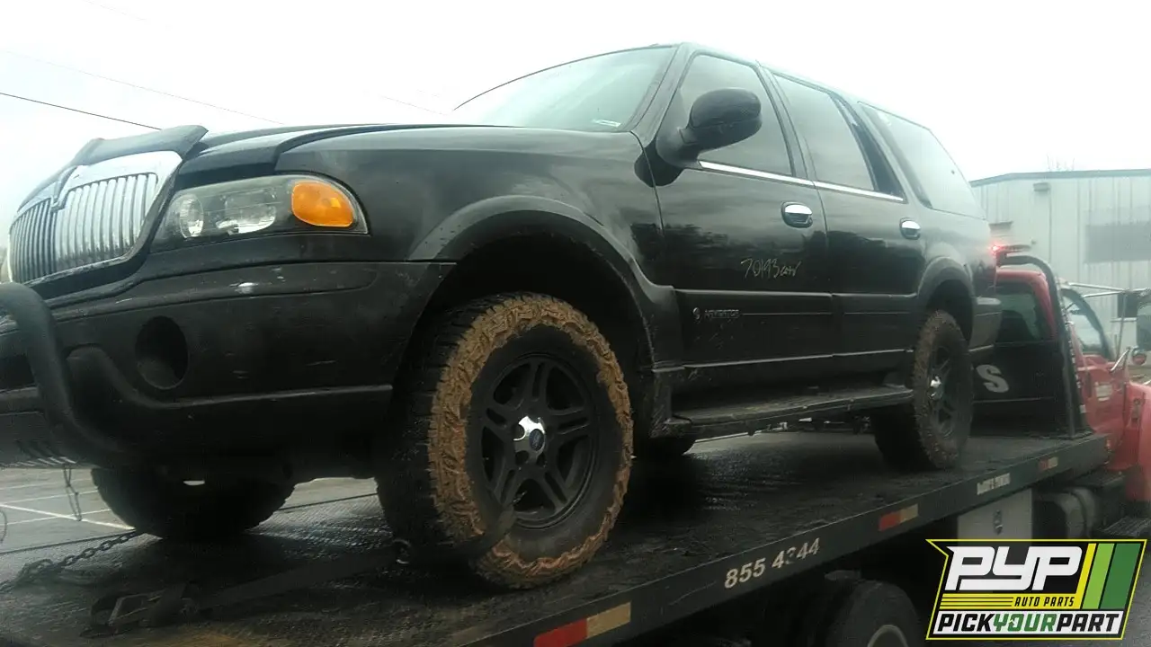 Photo of 2002 Lincoln Navigator
