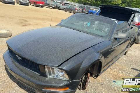 Photo of 2005 Ford Mustang