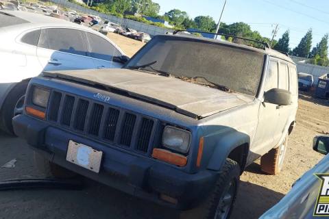 Photo of 1997 Jeep Cherokee