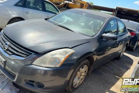 Photo of 2011 Nissan Altima
