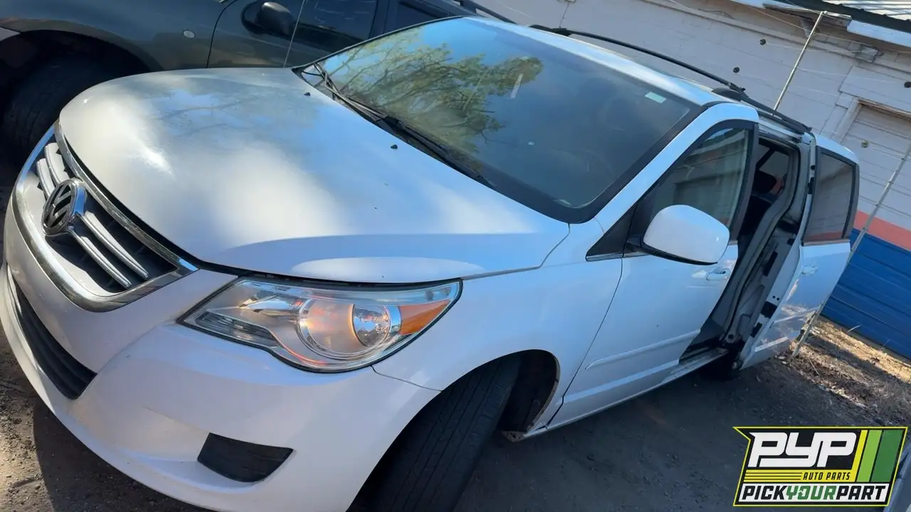 Photo of 2009 Volkswagen Routan