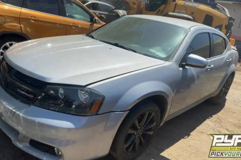 Photo of 2013 Dodge Avenger